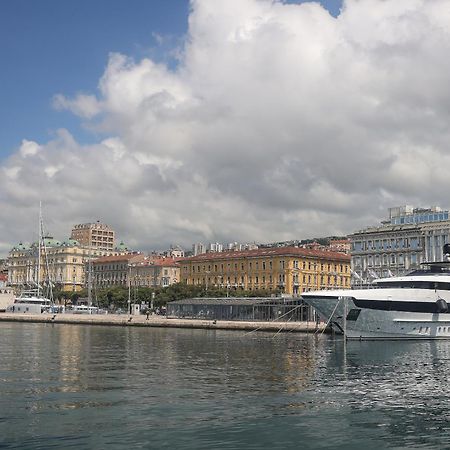 Residence Inn Rijeka Bagian luar foto